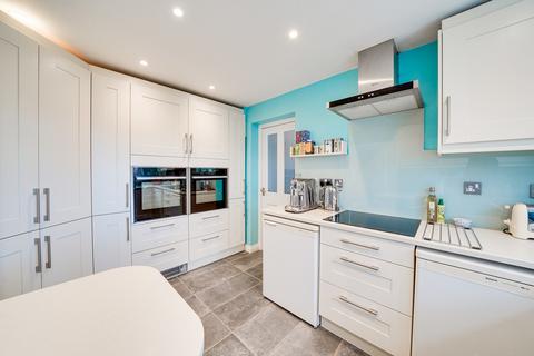 6 Tower Close, Bassingbourn, Royston, SG8 5JX