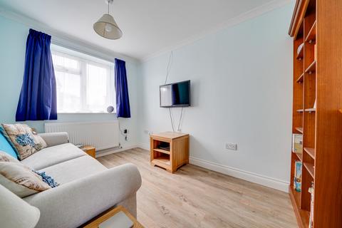 6 Tower Close, Bassingbourn, Royston, SG8 5JX