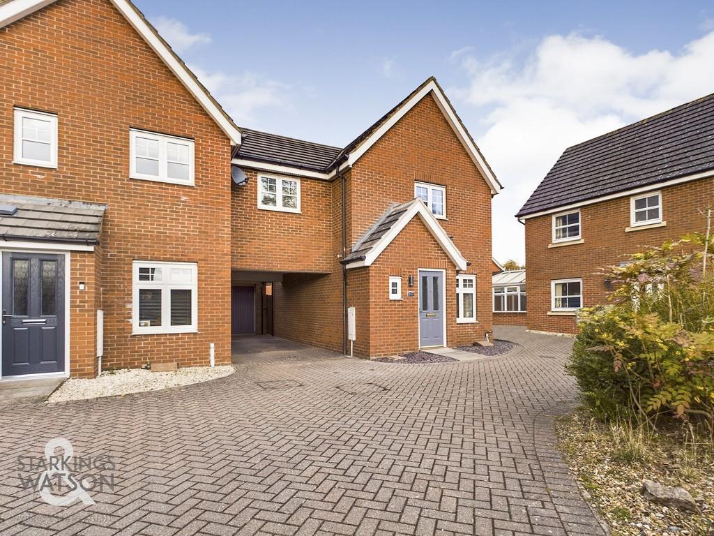 Mountbatten Drive, Sprowston, Norwich 3 bed link detached house for