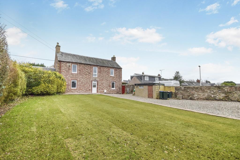 Smith Lane, New Alyth, Blairgowrie 3 bed detached house for sale £260,000