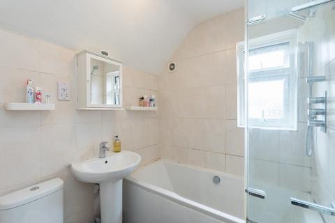 1 Dodds Park, Brockham, Betchworth, RH3 7LD