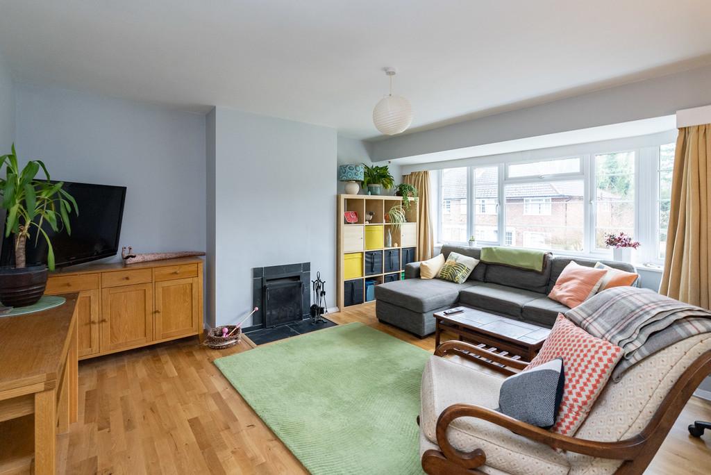 Swan Mill Gardens, Pixham, Dorking 2 bed £365,000