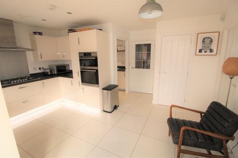 4 bedroom detached house for sale - Kitchener Grove, Potton