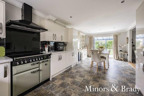 5 Church View Close, Griston, Thetford, IP25 6US