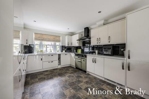 5 Church View Close, Griston, Thetford, IP25 6US