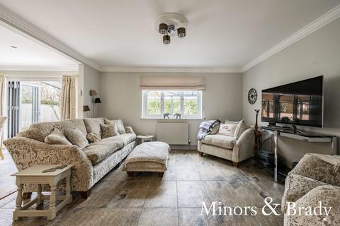 5 Church View Close, Griston, Thetford, IP25 6US
