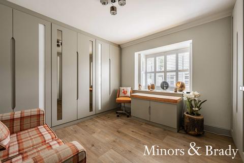 5 Church View Close, Griston, Thetford, IP25 6US