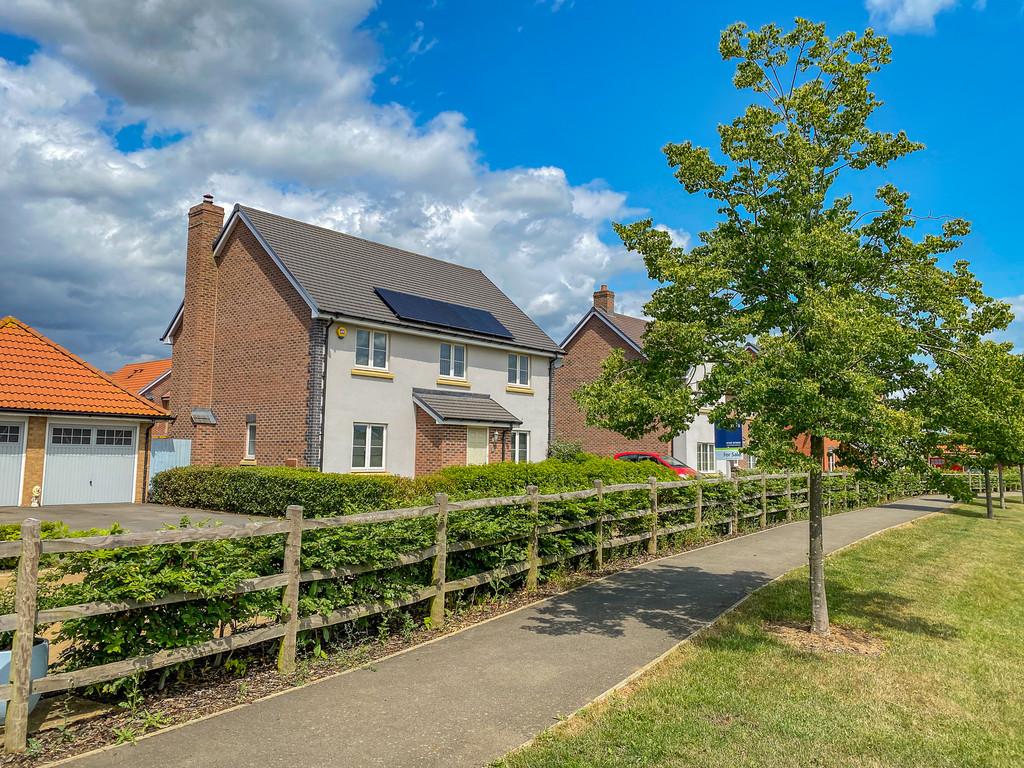 Mottisfont Road, Monksmoor, Daventry... 4 bed detached house £440,000