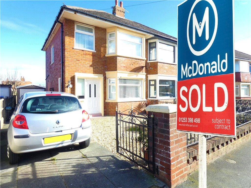 Sandhurst Avenue, Bispham, Blackpool 3 bed semidetached house £150,000