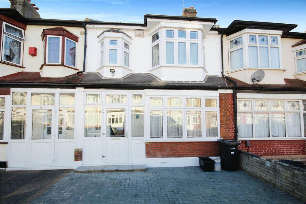 Thornton Road, Ilford, IG1 3 bed terraced house to rent £2,100 pcm (£