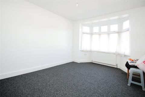 3 bedroom terraced house to rent, Thornton Road, Ilford, IG1