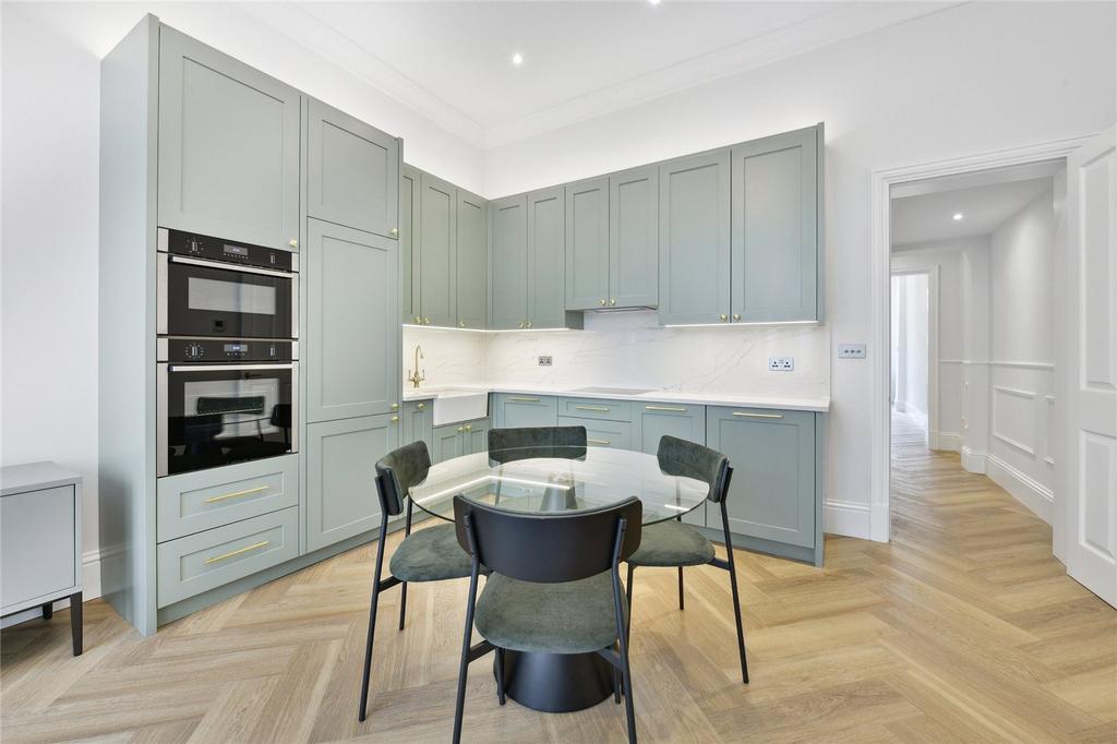 Kitchen/Dining