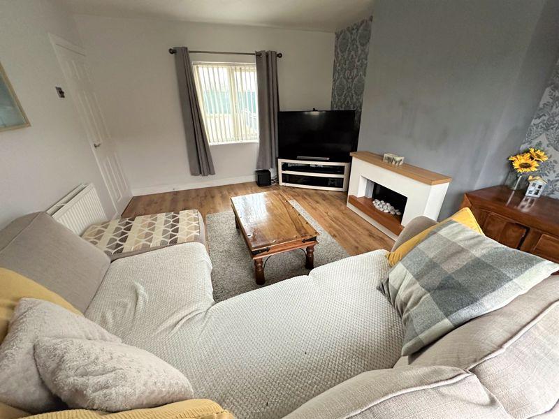 Stanney Lane, Ellesmere Port 3 bed terraced house £170,000