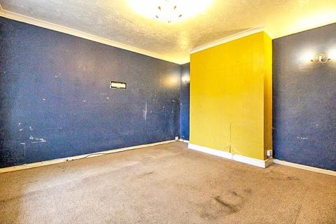 3 bedroom semi-detached house for sale - Uplands Road, DUDLEY, DY2 8BA