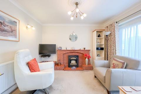 68 Aldridge Road, Streetly, Sutton Coldfield, B74 3TS