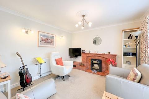 68 Aldridge Road, Streetly, Sutton Coldfield, B74 3TS