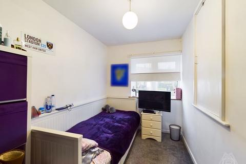 39 Claydon Crescent, Basildon, SS14 2HE