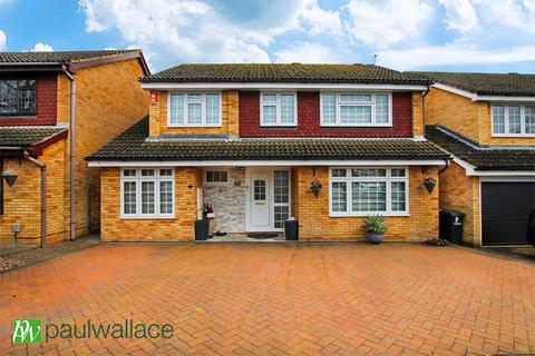 4 bedroom detached house for sale, Tennand Close, West Cheshunt