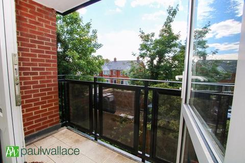 2 bedroom retirement property for sale - Edwards Court, Turners Hill, Cheshunt