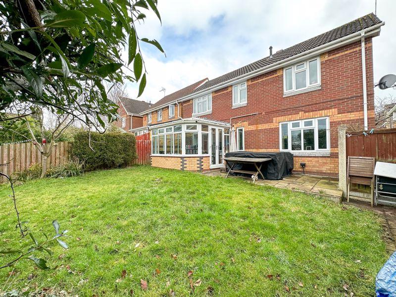 Lapwing Road, Kidsgrove 4 bed house for sale £300,000