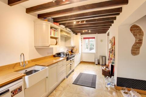 17 Bratton Road, West Ashton, Trowbridge, BA14 6AZ