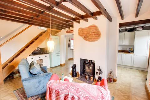 17 Bratton Road, West Ashton, Trowbridge, BA14 6AZ