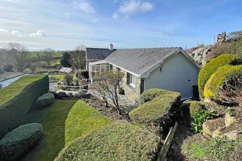 Coppar Bryn Caernarvon Road, Pwllheli, LL53 6TT