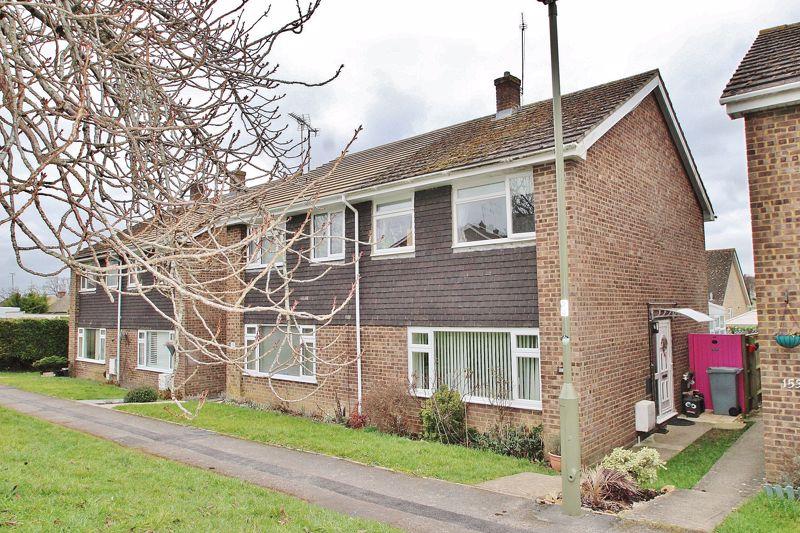 FARMERS CLOSE, Witney OX28 1NS 3 bed semidetached house £299,950