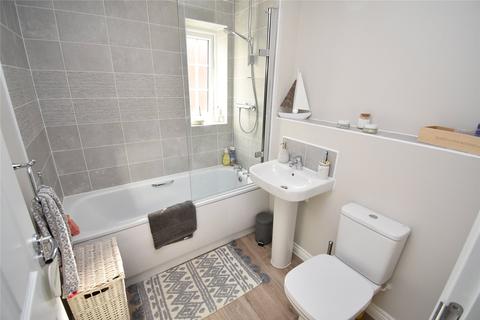12 Abacot Grove, Houghton Regis, Dunstable, LU5 6GE