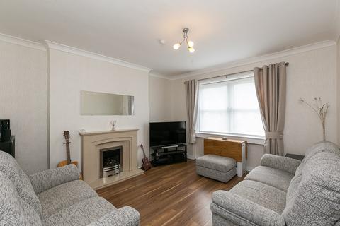153/2 Restalrig Road, Edinburgh, EH7 6HW