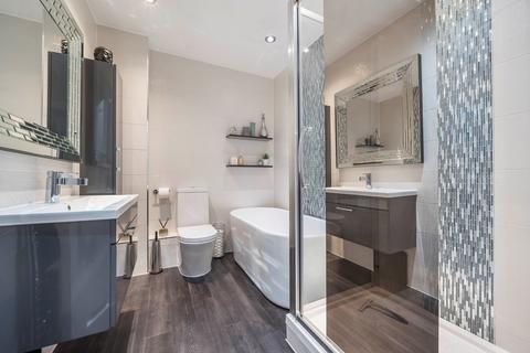 33 Greensleeves Drive, Warley, Brentwood, CM14 5WD