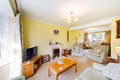 21 Caroline Crescent, Broadstairs, CT10 2XB