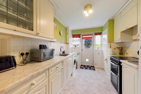 21 Caroline Crescent, Broadstairs, CT10 2XB