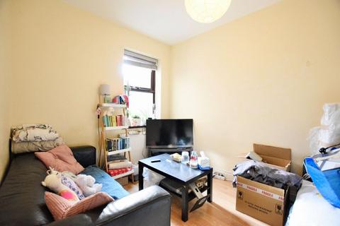 4 bedroom terraced house to rent, Louise Road, Stratford, E15