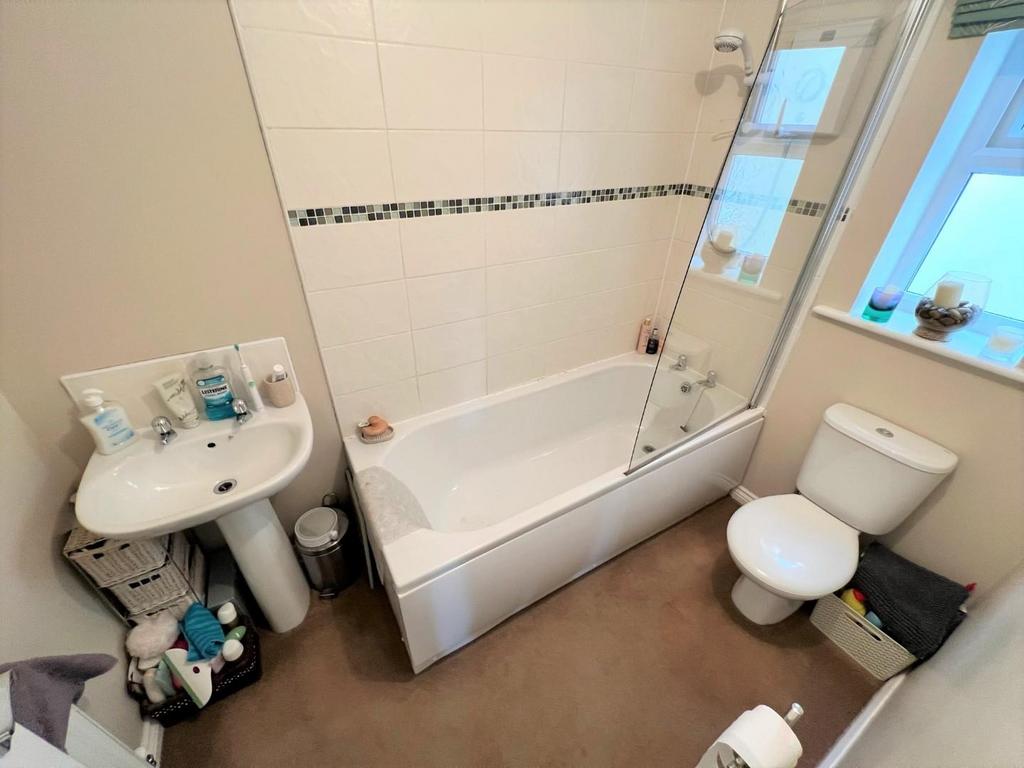 Bathroom.JPEG