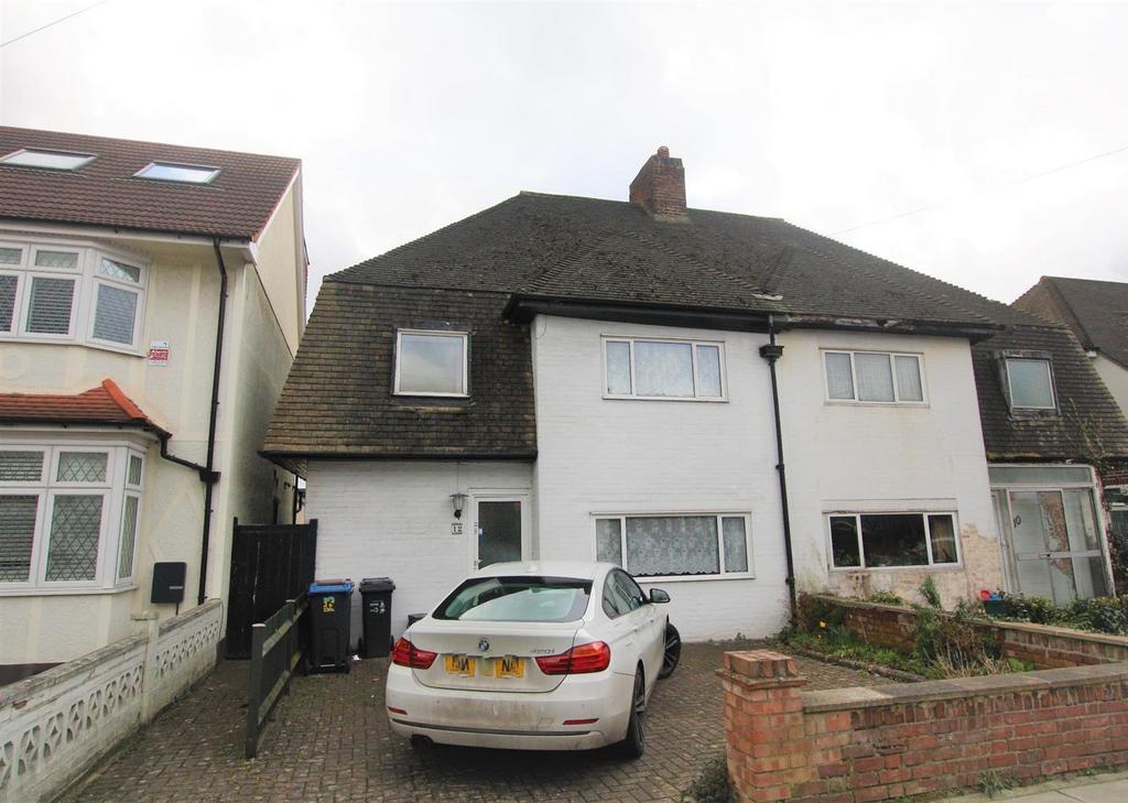 Baron Grove, Mitcham 3 bed semidetached house £550,000