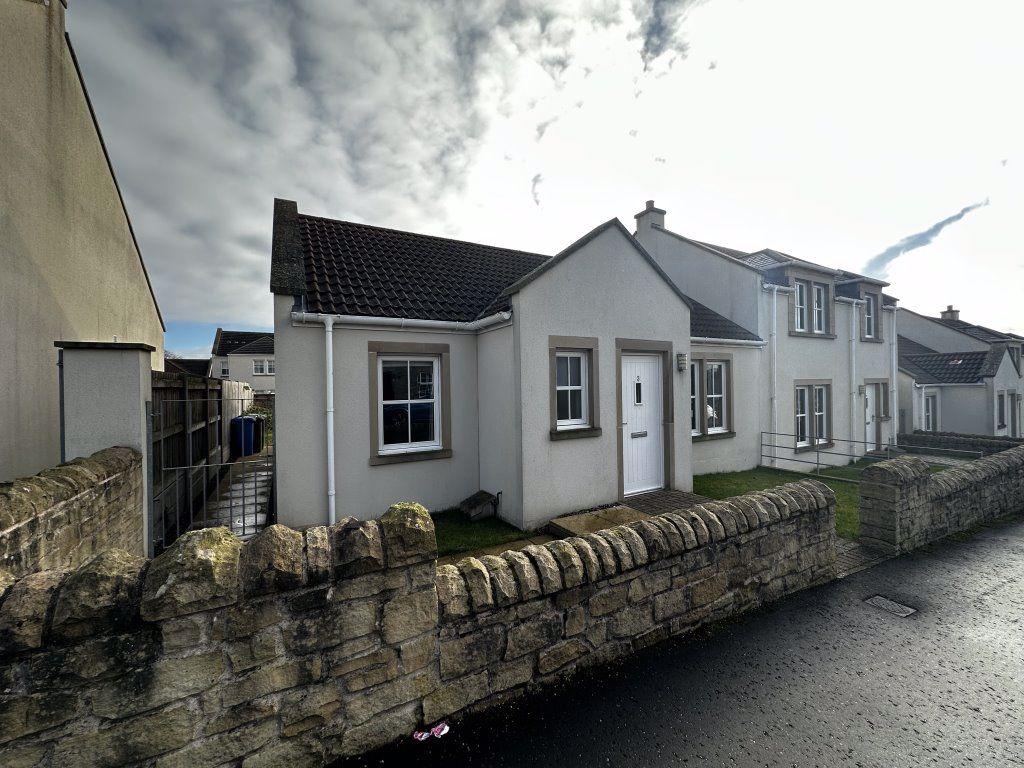 Glebe Row, Strathkinness, Fife 3 bed terraced house £1,250 pcm (£288 pw)
