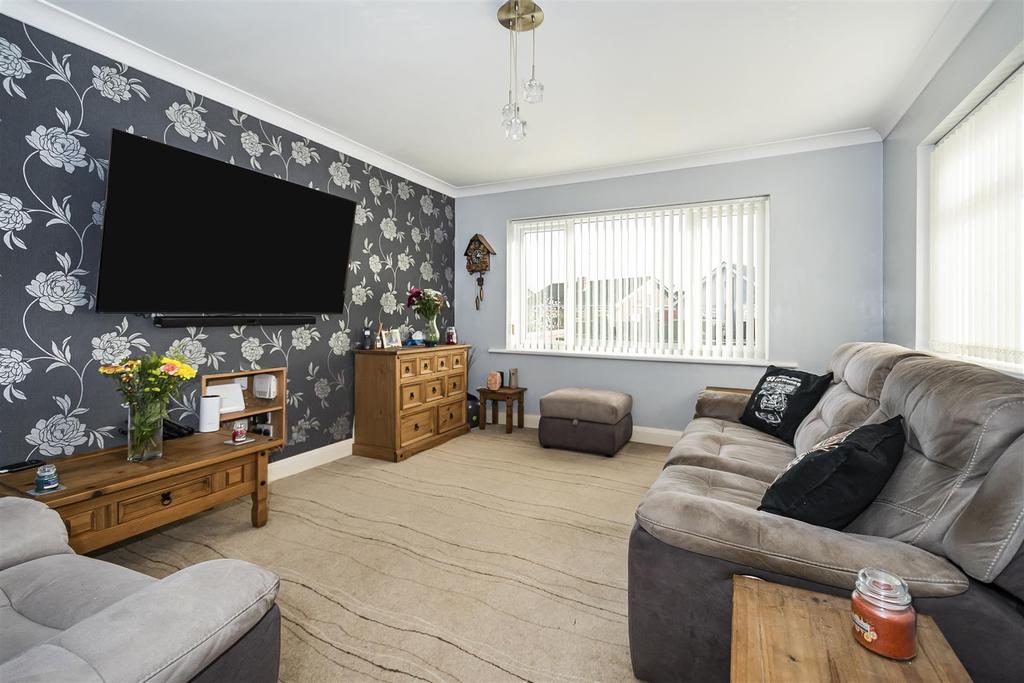 12 Kings Mead, Driffield, YO25 5FD 2 bed detached bungalow £315,000