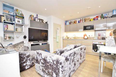 1 bedroom flat for sale, Edwin Street, Canning Town, E16 1YA