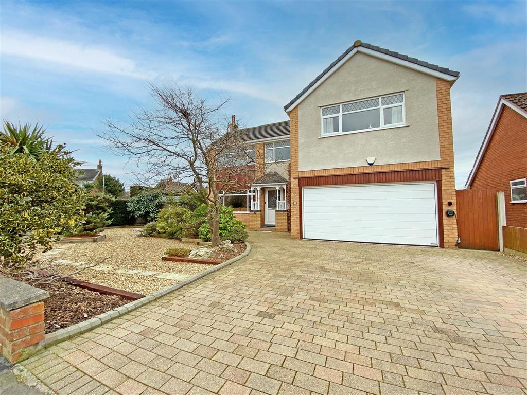 Rydal Avenue, Formby, Liverpool 4 bed detached house £500,000