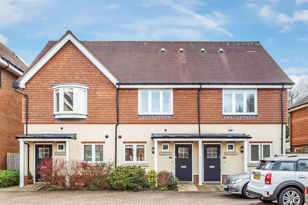 ELLISTON WAY, ASHTEAD KT21 2 bed house for sale £535,000
