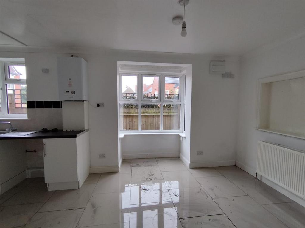 Beeches Road, Rowley Regis 1 bed flat £675 pcm (£156 pw)