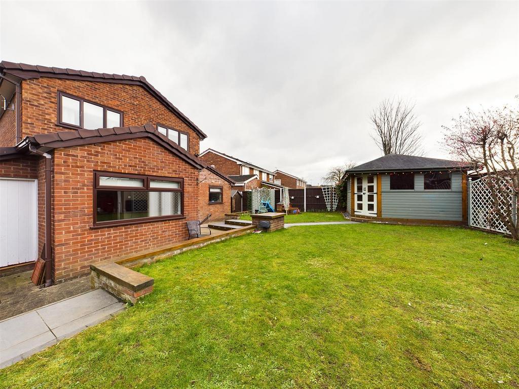Goulbourne Avenue, Wrexham 3 bed detached house for sale £285,000