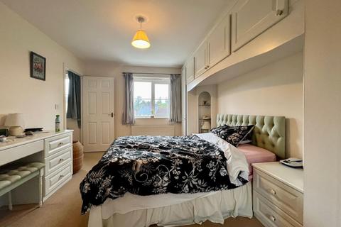 10 Downham View, Dursley, GL11 5GB