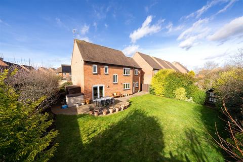 10 Highfield, Hatton Park, Warwick, CV35 7TQ