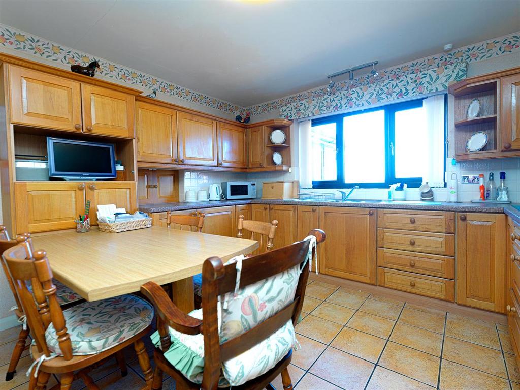 Grange Road, Ellesmere. 3 bed country house £545,000