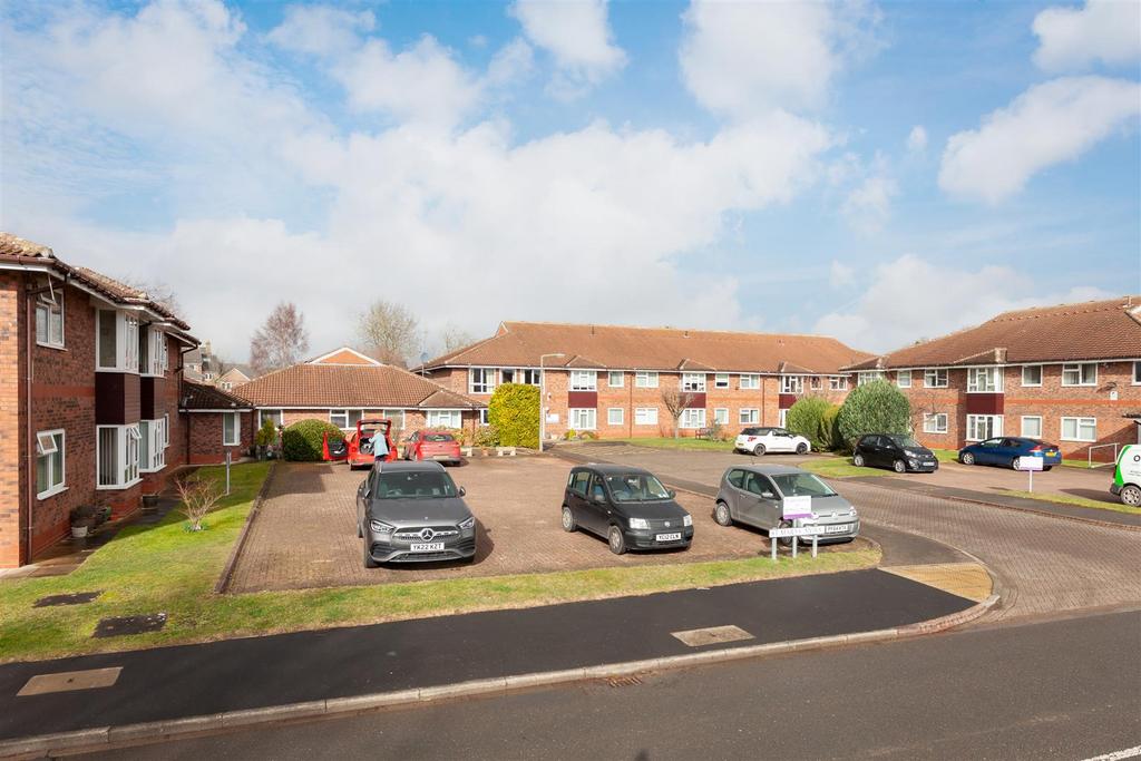Greenshaw Drive, Wigginton, York 2 bed retirement property for sale £