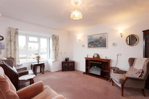 2 bedroom retirement property for sale, Greenshaw Drive, Wigginton, York