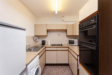 2 bedroom retirement property for sale, Greenshaw Drive, Wigginton, York