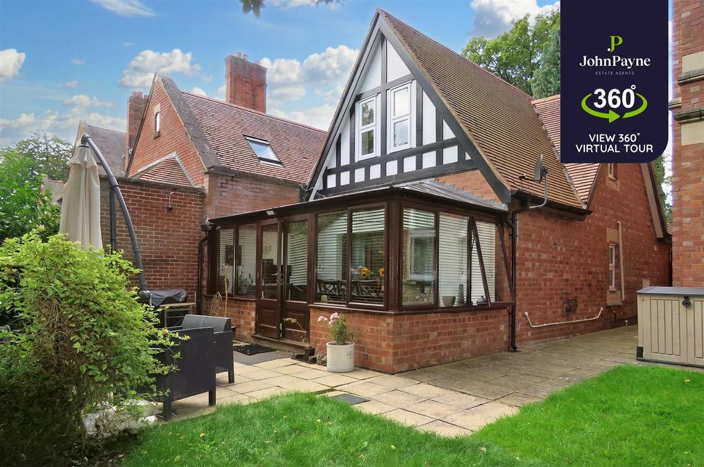 Victoria Court, Davenport Road, Coventry 2 bed detached house £1,450